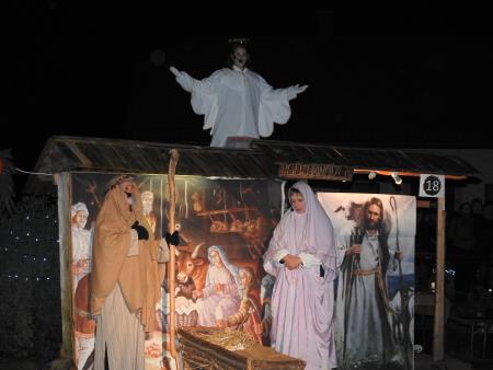 Predstavo Božična noč, smo izjemoma odigrali v Božični vasi Banovci 4